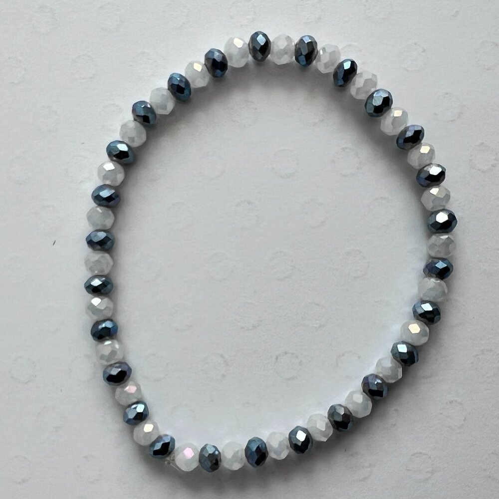 Handmade White and Gray Rondelle Bracelet